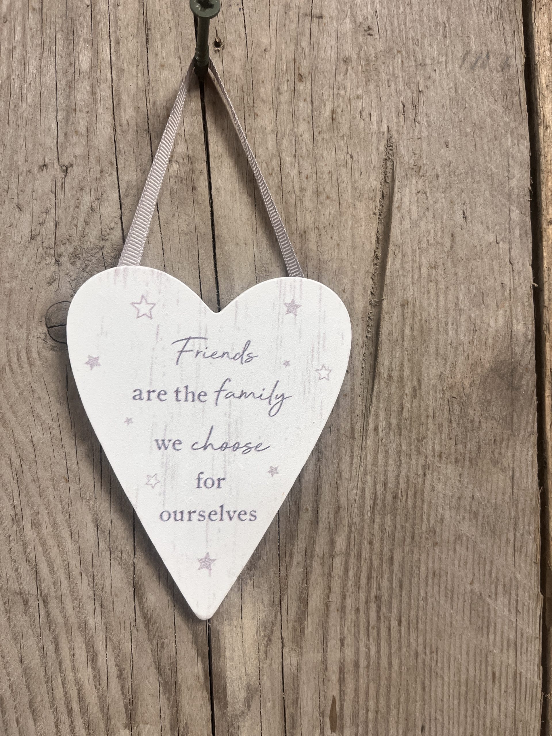 Friends are like family, Hanging Heart